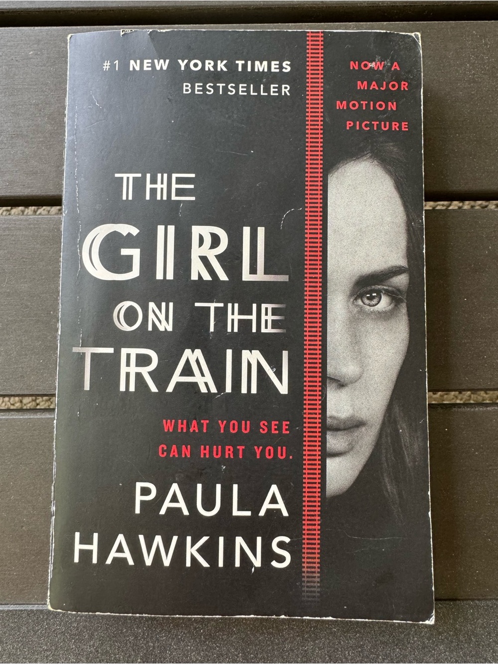 Paula Hawkins The Girl on the Train Paperback Psychological Thriller